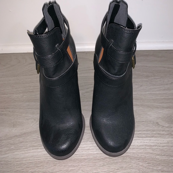 Booties - Picture 5 of 9